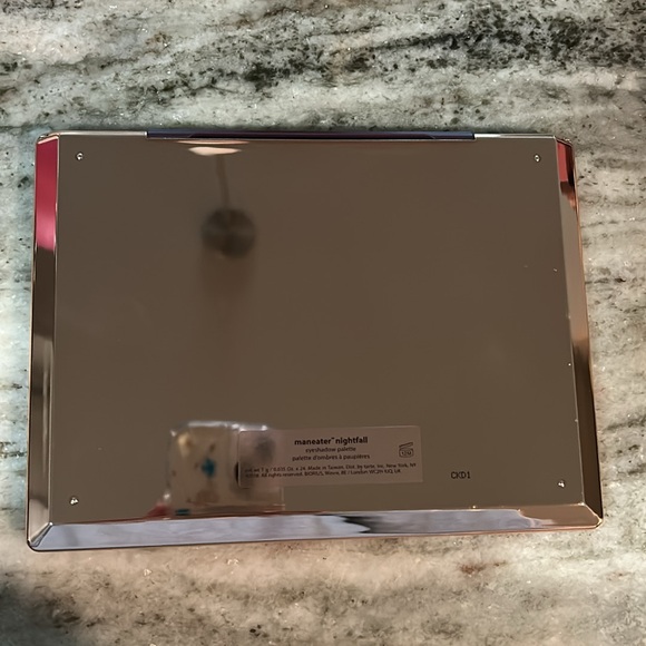 Tarte Maneater Nightfall Eyeshadow Palette-NWT - Picture 4 of 9